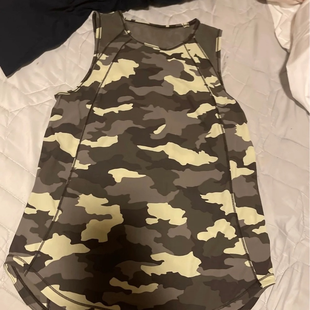 Lululemon Sculpt Tank.